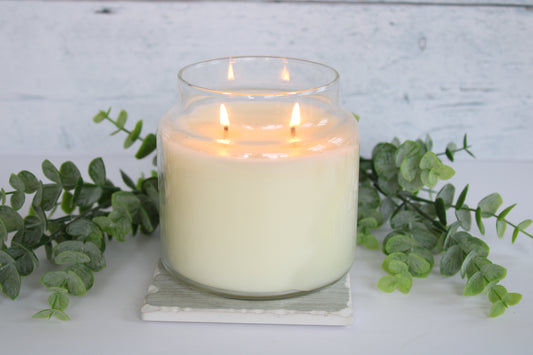 Honeysuckle Route Candle (16.5 oz)